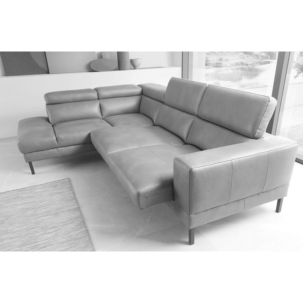 - Canapé d'angle en 100% tout cuir italien de luxe 5/6 places NAYA, assise électrique qui coulisse, gris clair, angle gauche - Canapé d'angle en 100% tout cuir italien de luxe 5/6 places NAYA, assise électrique qui coulisse, gris clair, angle gauche