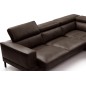 Canapé d'angle en 100% tout cuir italien de luxe 5/6 places NAYA, assise électrique qui coulisse, chocolat, angle droit Canapé d'angle en 100% tout cuir italien de luxe 5/6 places NAYA, assise électrique qui coulisse, chocolat, angle droit