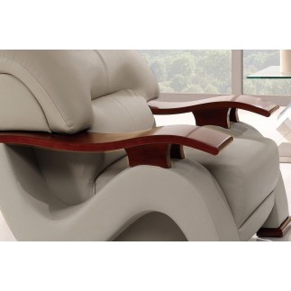Ensemble composé d'un canapé 2 places et d'un fauteuil en cuir luxe haut de gamme, TENTATION. Gris clair