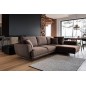 Canapé d'angle convertible - LARSON - en tissu Luxe, 5 places, marron, angle droit (vu de face) Canapé d'angle convertible - LARSON - en tissu Luxe, 5 places, marron, angle droit (vu de face)