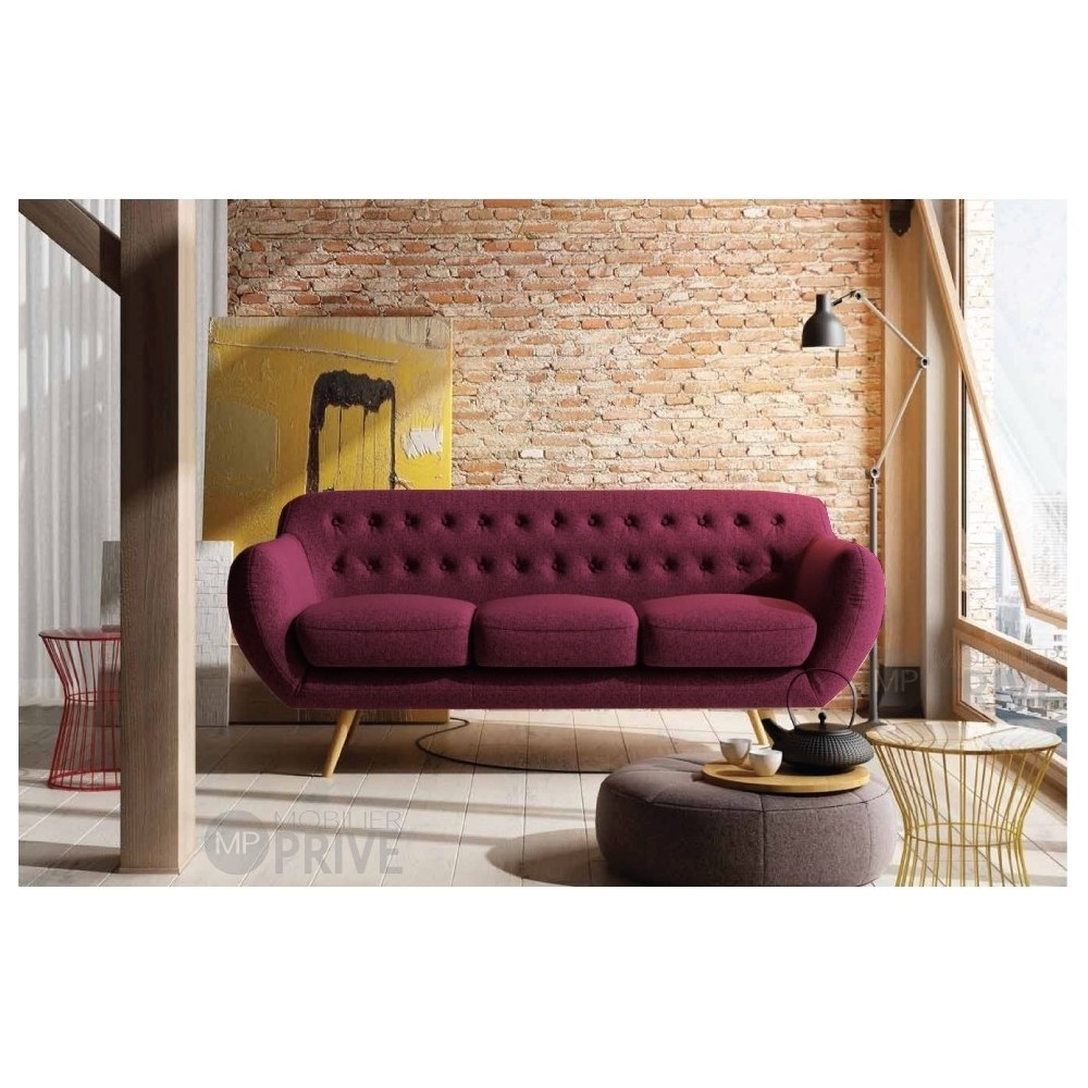 Canapé 3 places en tissu de qualité INAVA, fuschia. Canapé 3 places en tissu de qualité INAVA, fuschia.