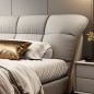 Lit design en cuir italien luxe VENESO avec sommier à lattes inclus, beige Lit design en cuir italien luxe VENESO avec sommier à lattes inclus, beige