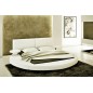 Lit cuir MONREVE contemporain 160x200 écru. Avec le sommier à lattes