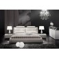 Lit en cuir italien de luxe LIVOURNE 180x200, blanc, avec 2 chevets Bery Lit en cuir italien de luxe LIVOURNE 180x200, blanc, avec 2 chevets Bery