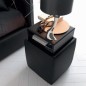 Table de nuit pouf ARES Cuir supérieur italien Dessus Verre - Noir Table de nuit pouf ARES Cuir supérieur italien Dessus Verre - Noir