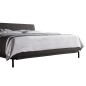 Lit design en tissu de luxe ALVESA, couleur chocolat n°06, 140x190 Lit design en tissu de luxe ALVESA, couleur chocolat n°06, 140x190