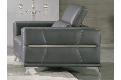 un fauteuil 1 place en cuir italien buffle vega, gris foncé avec surpiqure gris clair