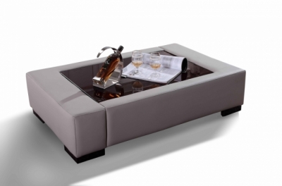 table basse personalisé en cuir italien zana, gris clair  ref 4c095  