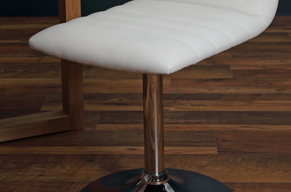 Lot de 2 chaises piketi en simili cuir, blanc  Mobilier Privé